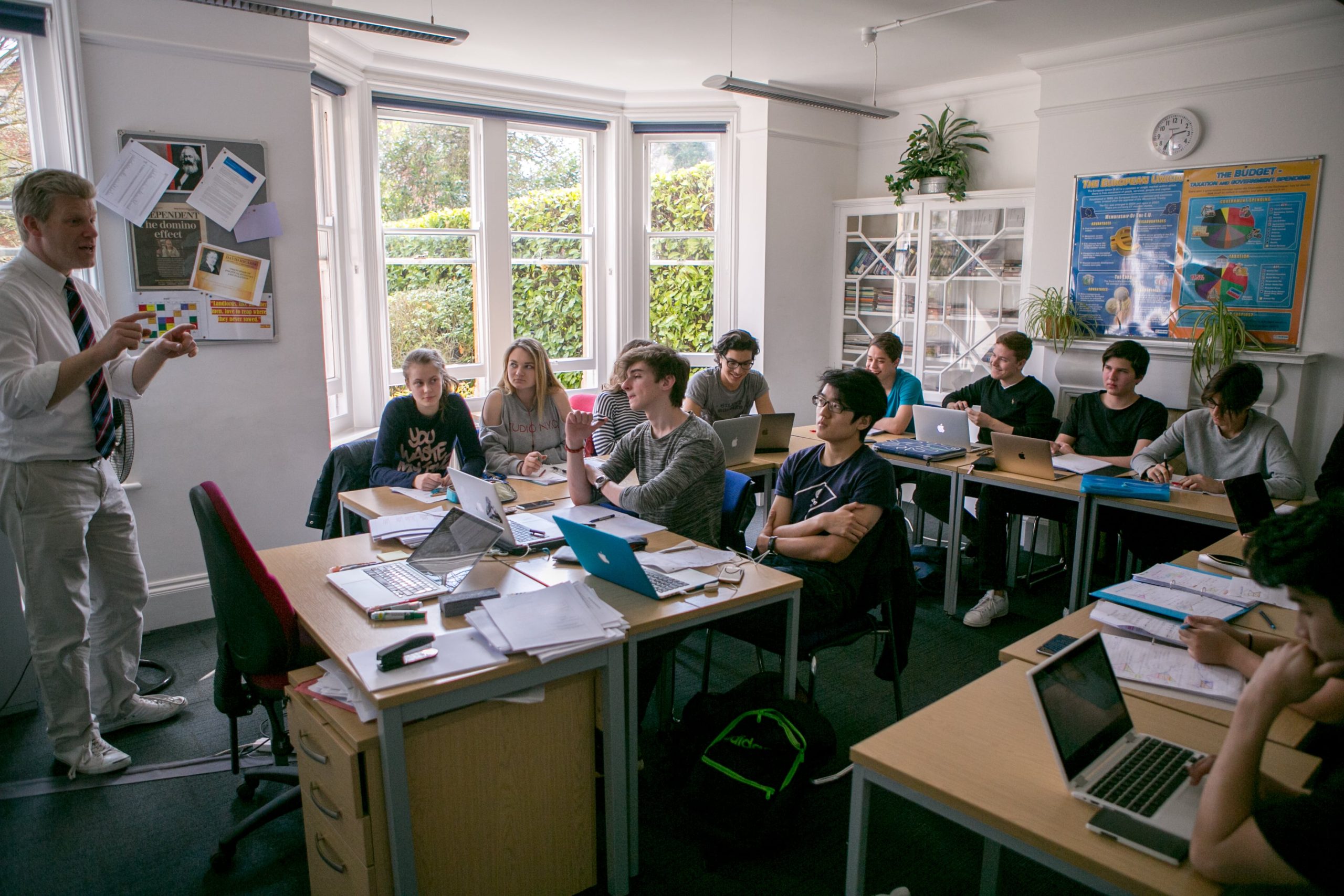 Classroom 4-min